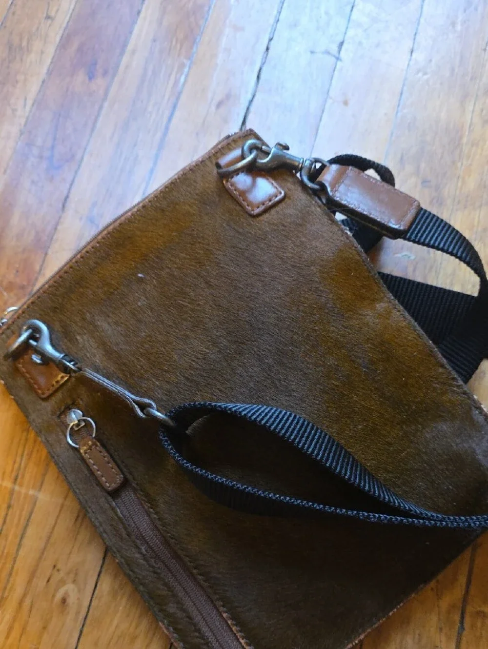 Men's Messenger Crossbody Bag in Brown with Black Strap